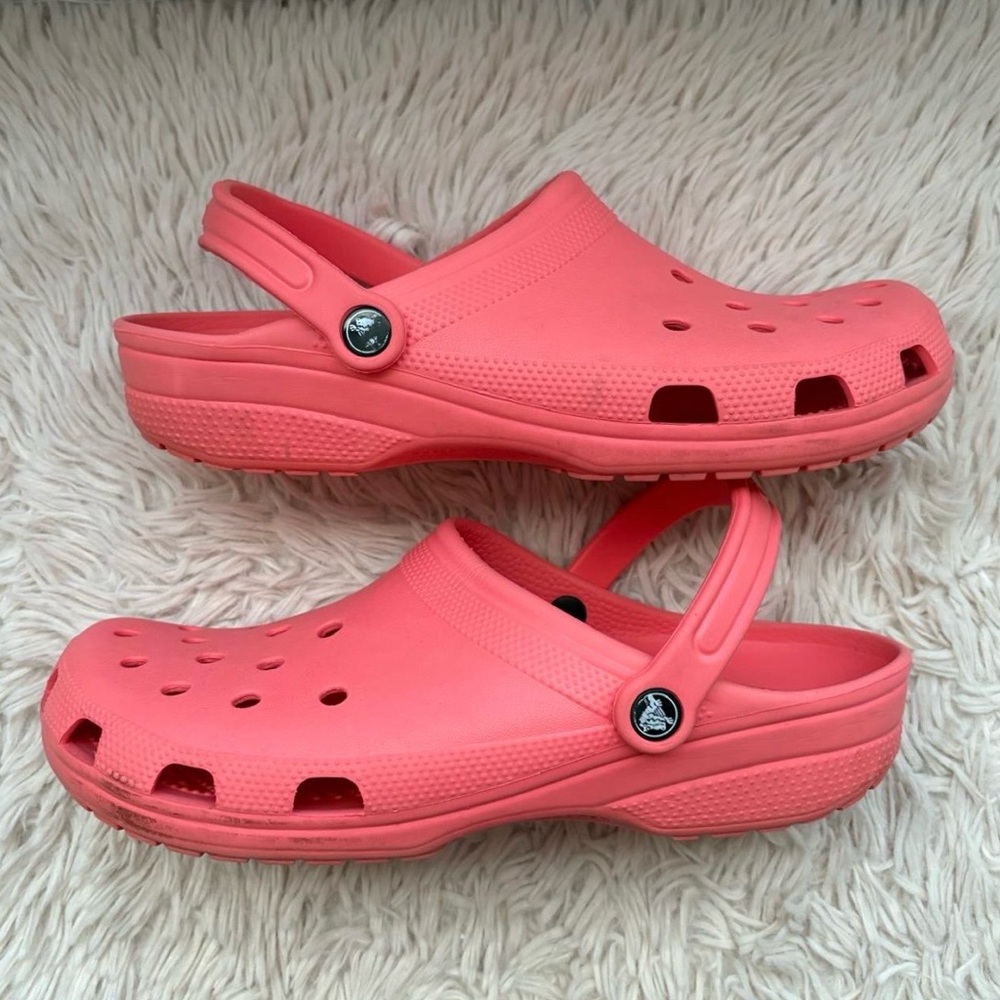 Men's Crocs Classic Clog - Coral